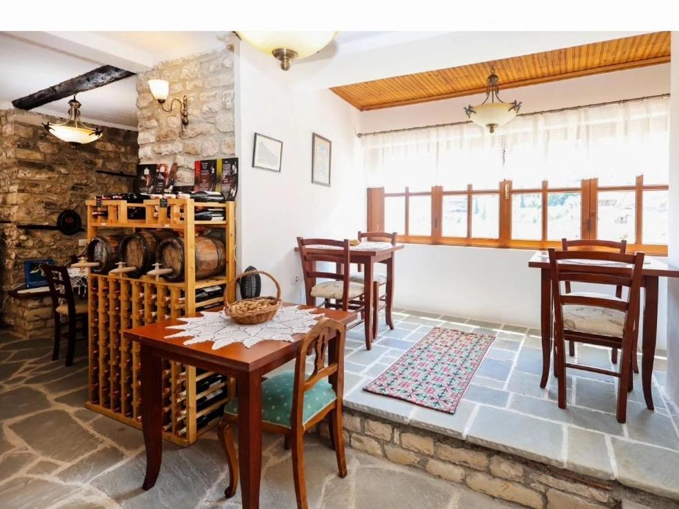 Guest House J.Prifti Berat Exterior photo