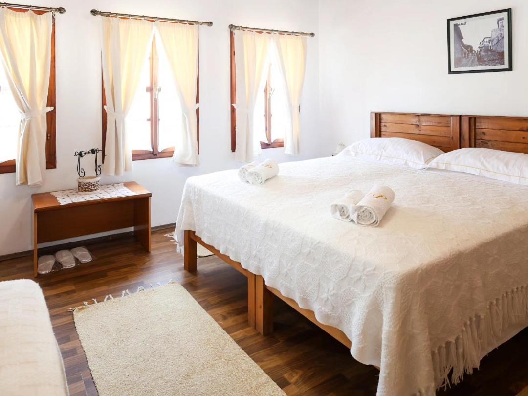 Guest House J.Prifti Berat Exterior photo