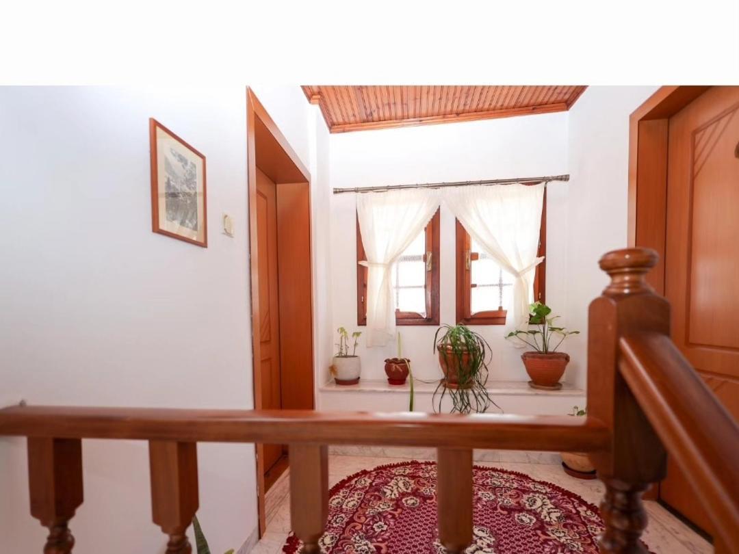 Guest House J.Prifti Berat Exterior photo