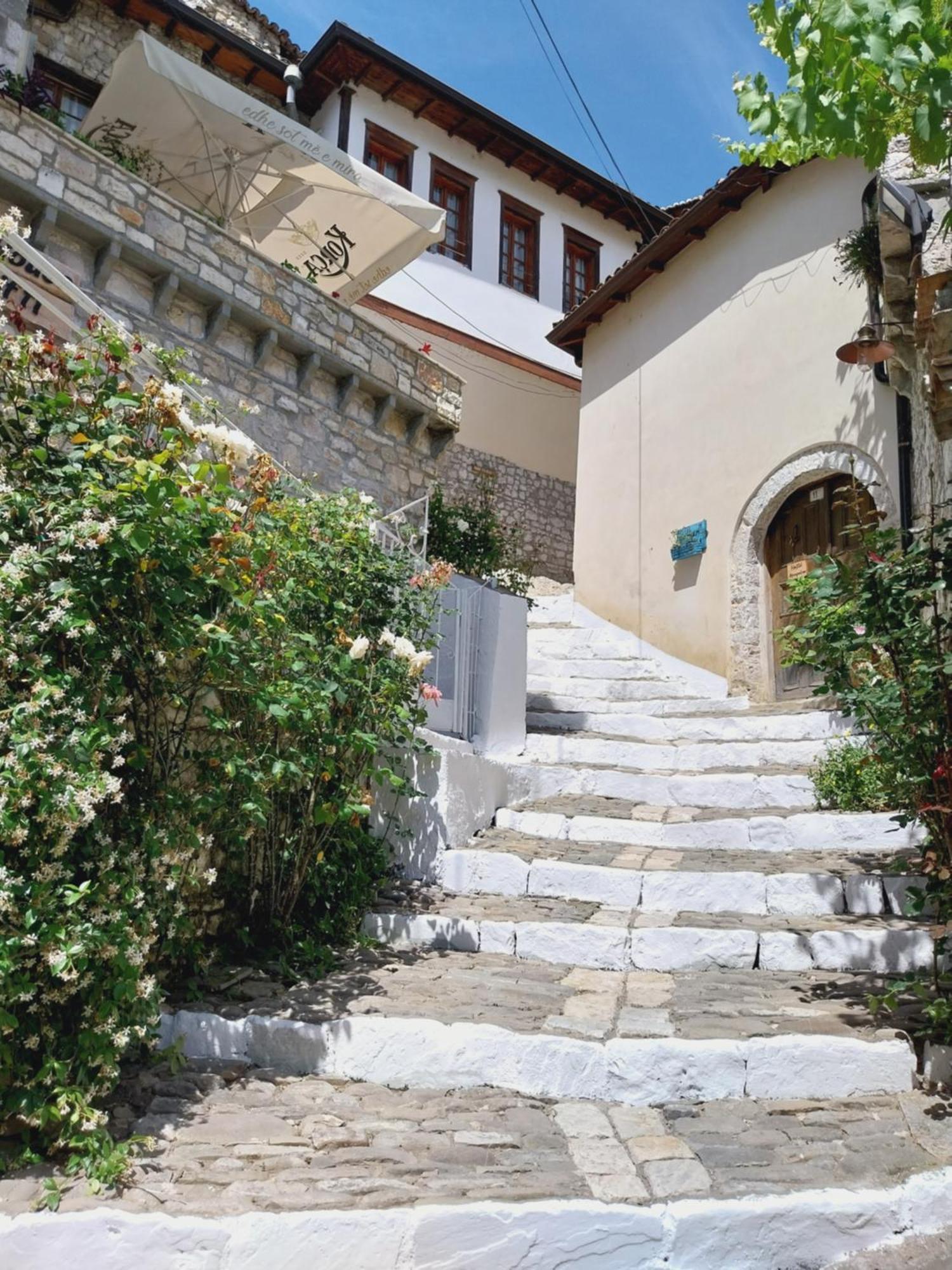 Guest House J.Prifti Berat Exterior photo
