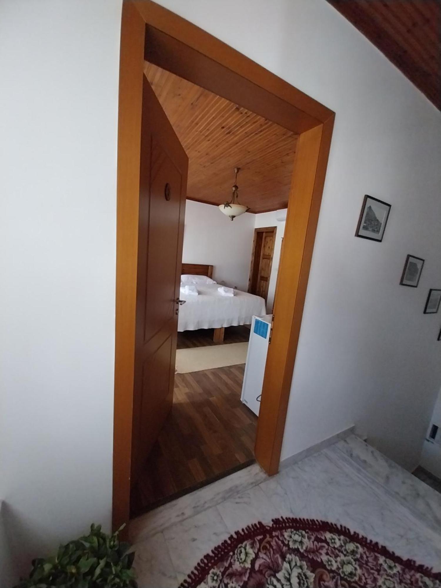 Guest House J.Prifti Berat Exterior photo