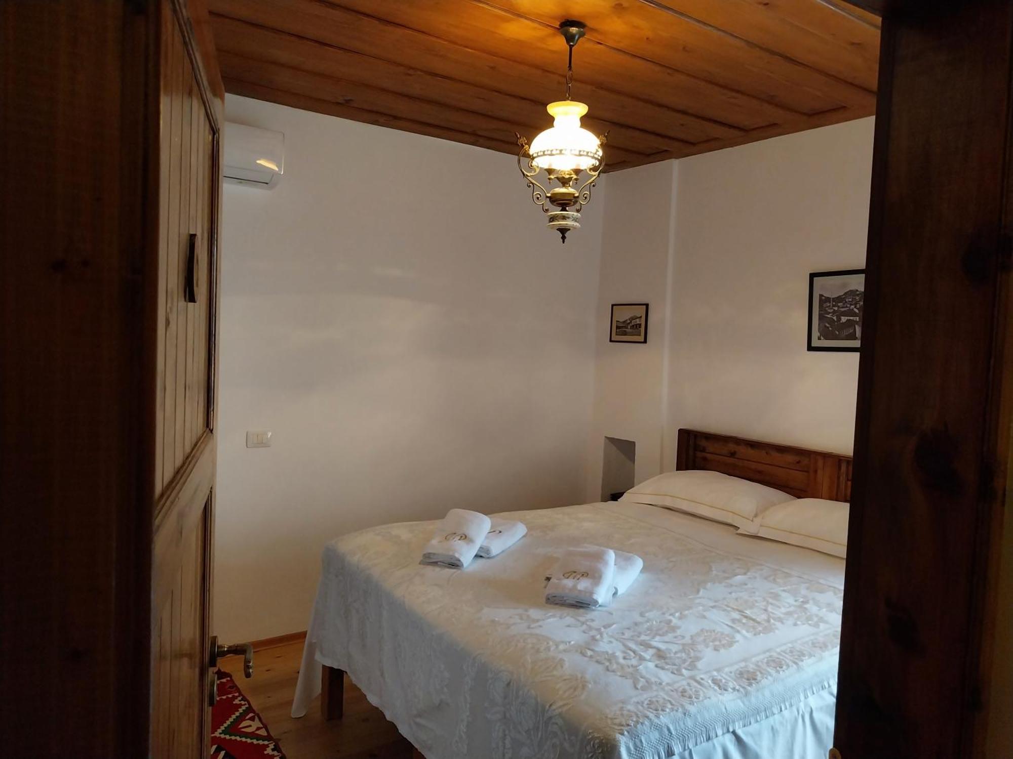 Guest House J.Prifti Berat Exterior photo